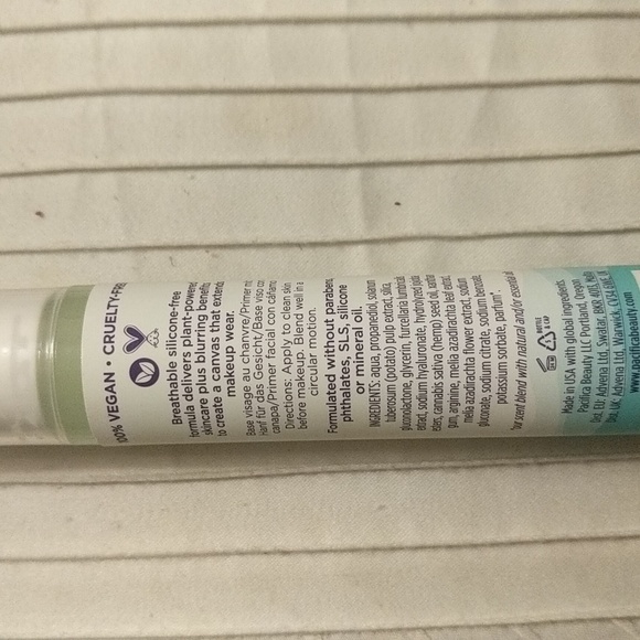 Pore Balancing Primer - Picture 2 of 2